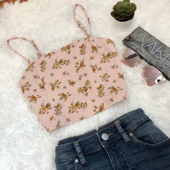 Forever 21 Tops - Pink Floral Crop Top